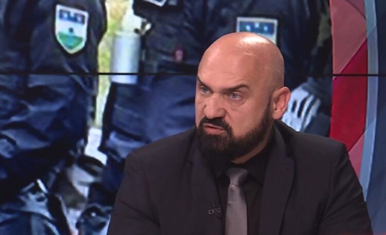MINISTAR ISAK U PROBLEMU: Skandal na tenderu, traži se odgovor