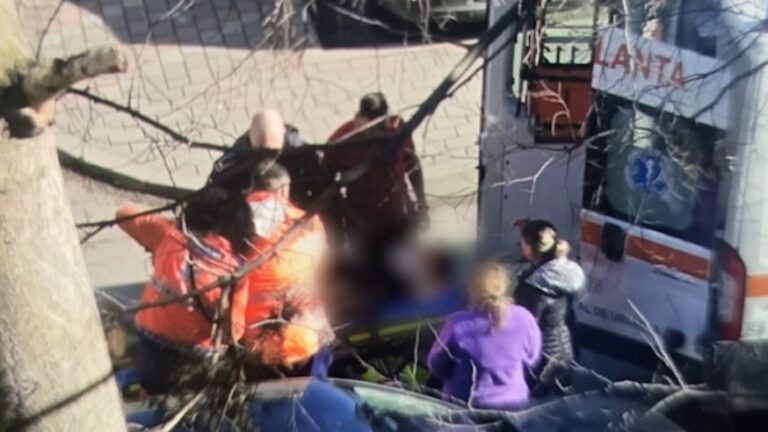 Dobio lošu ocjenu iz matematike pa skočio kroz prozor škole Dobio lošu ocjenu iz matematike pa skočio kroz prozor škole