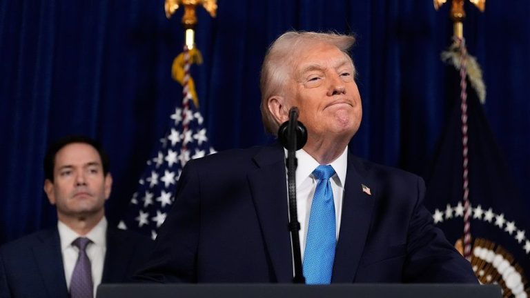 Tramp objavio dogovor: Venecuela predaje SAD-u između 30 i 50 miliona barela nafte