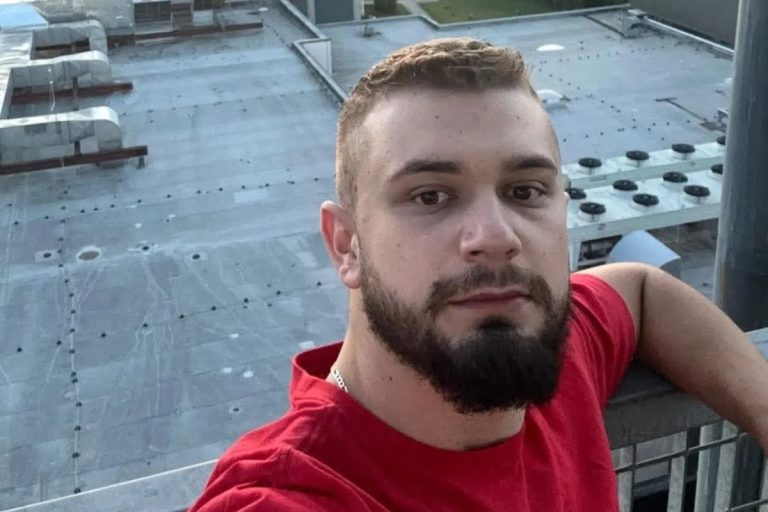 Eldar Muslija (27) poginuo u nesreći u mjestu Šije prema Doboju Eldar Muslija (27) poginuo u nesreći u mjestu Šije prema Doboju