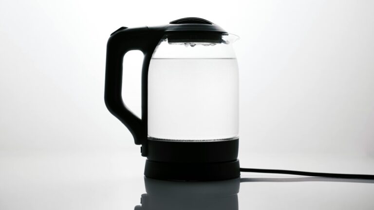 Kuhalo za vodu može biti opasno ako zaboravite jednu važnu stvar Kuhalo za vodu može biti opasno ako zaboravite jednu važnu stvar