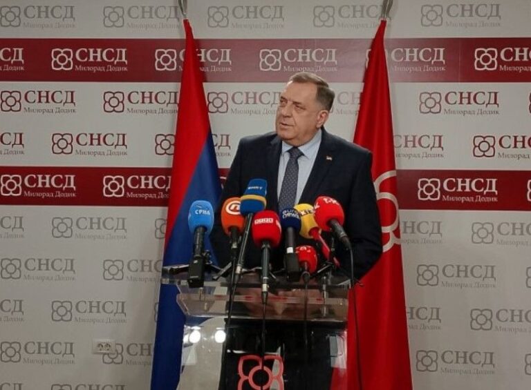 Dodik poručio: “Hoćemo samoopredjeljenje, vrijeme je da Srbi izađu iz Dejtona” Dodik poručio: “Hoćemo samoopredjeljenje, vrijeme je da Srbi izađu iz Dejtona”