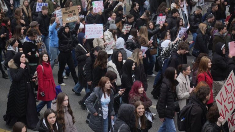 Policija prijeti djeci u KŠC-u i drugim srednjim školama u Sarajevu