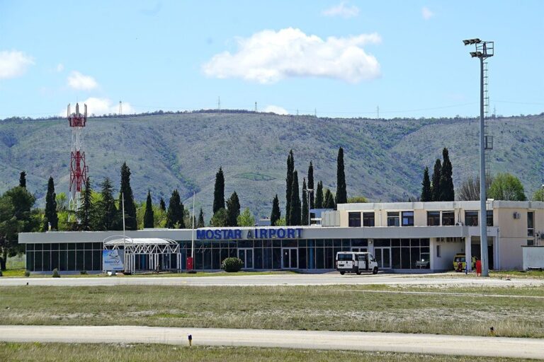 Sve više putnika na aerodromima: Tuzla od marta dobija šest novih linija