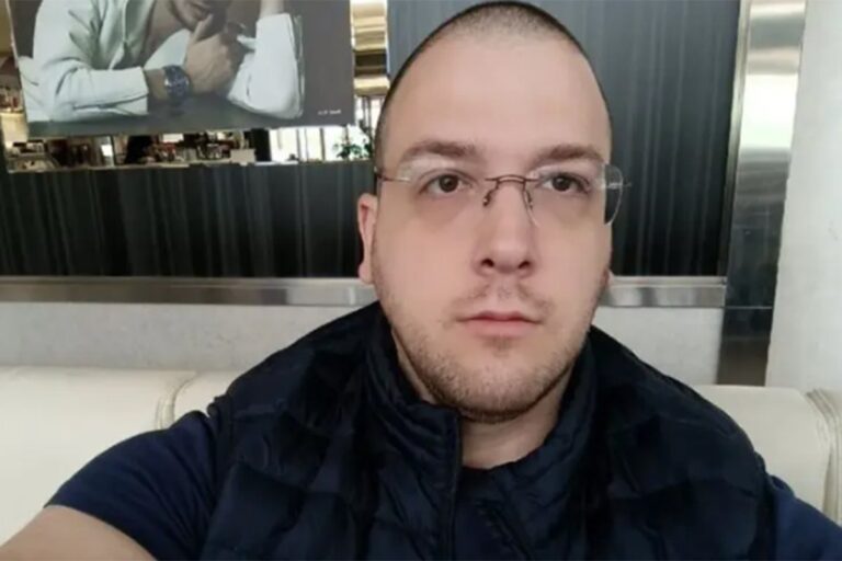 Banjalučki haker optužen za lažne dojave o bombama i pokušaj iznude Banjalučki haker optužen za lažne dojave o bombama i pokušaj iznude