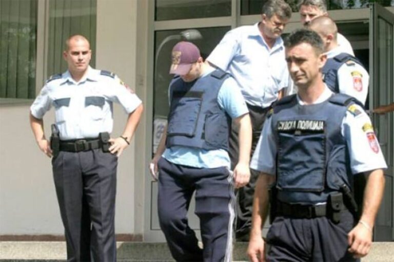 Jedan od najopasnijih ubica danas na slobodi, tražio stan u Banja Luci Jedan od najopasnijih ubica danas na slobodi, tražio stan u Banja Luci