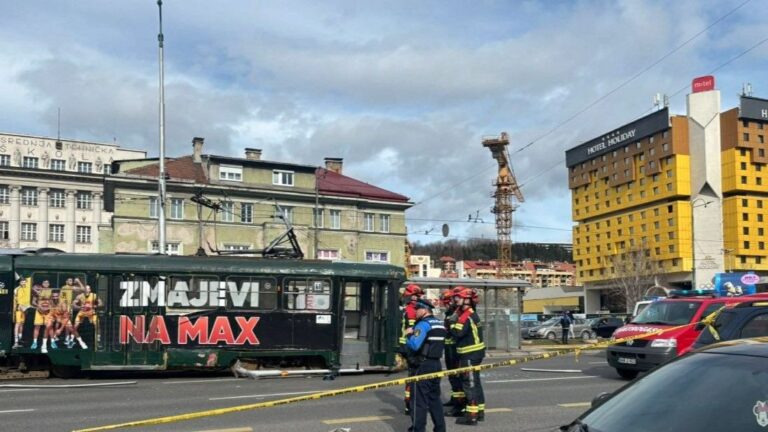 U toku operacija djeteta povrijeđenog u tramvajskoj nesreći u Sarajevu
