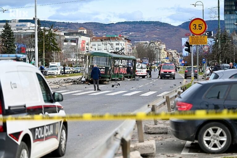 Sarajevski SDP o tramvajskoj nesreći: Spremni smo preuzeti odgovornost Sarajevski SDP o tramvajskoj nesreći: Spremni smo preuzeti odgovornost