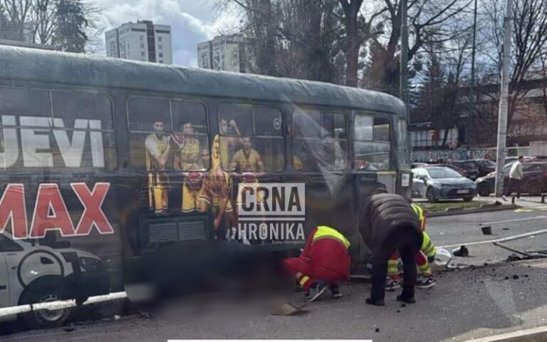 Tuga u Sarajevu: Tijelo 23-godišnjaka izvučeno ispod tramvaja nakon višesatne intervencije