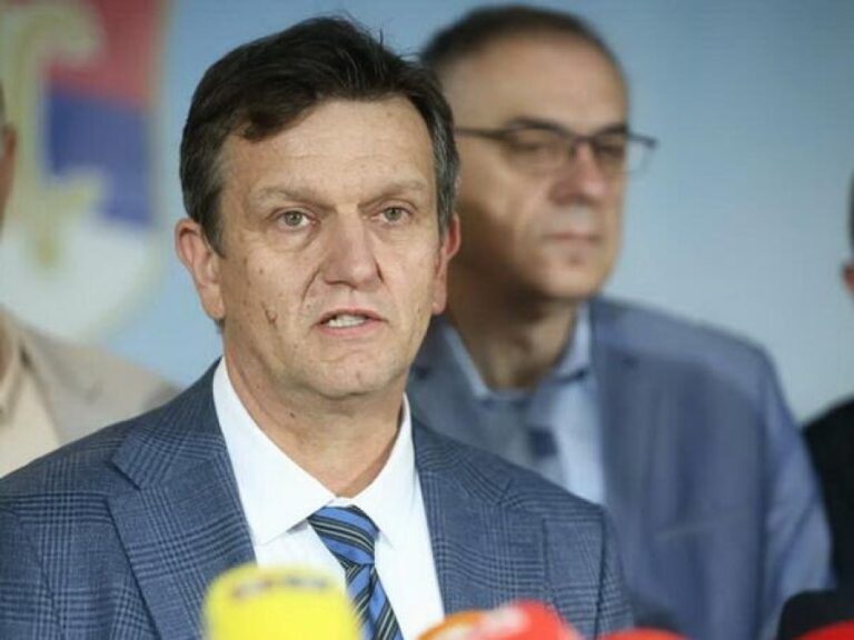 Novi incident u Doboju: SDS policiji prijavio kupovinu glasova