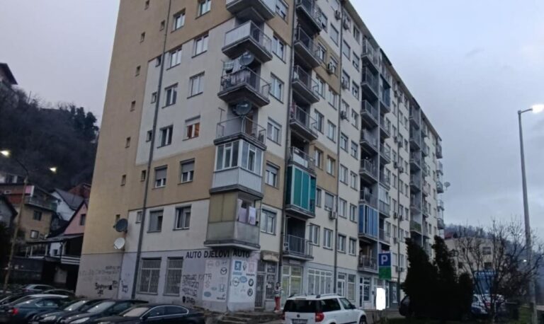 Novo samoubistvo u Zvorniku, policija obavlja uviđaj