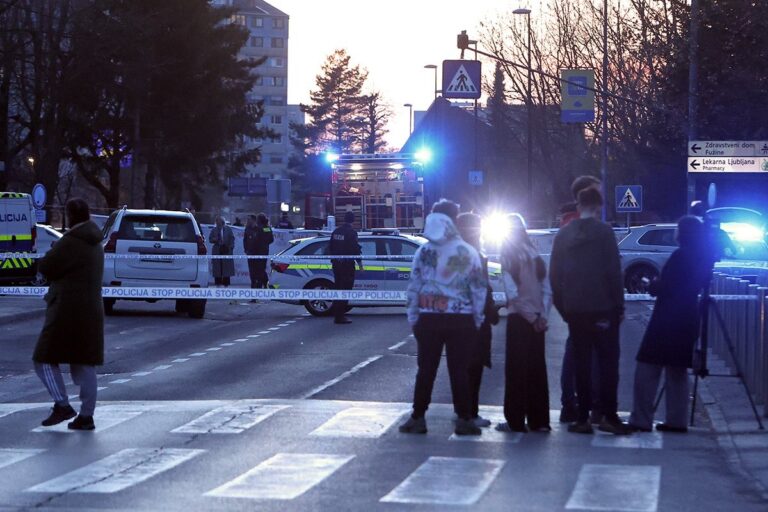 Strava u Ljubljani: Policajci ubili muškarca koji je nožem prijetio prolaznicima