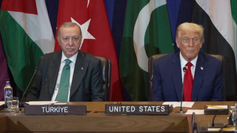 Trump poručio Erdoganu: “Dosta govora, pokažite rakete”
