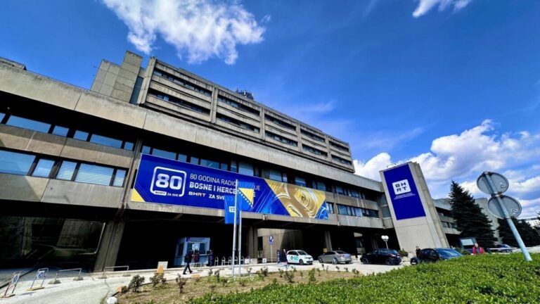 Svi građani Federacije mogli bi plaćati TV pretplatu zbog dugova BHRT-a