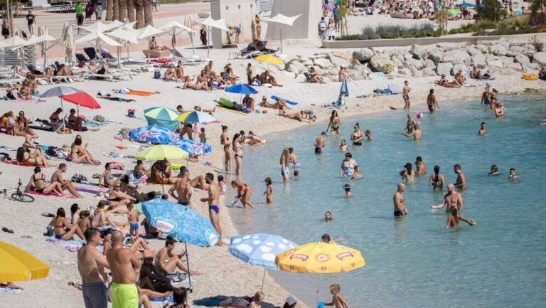 Upozorenje Srbije o putovanjima u Hrvatsku uznemirilo Austrijance: “Je li odmor na Jadranu siguran?”