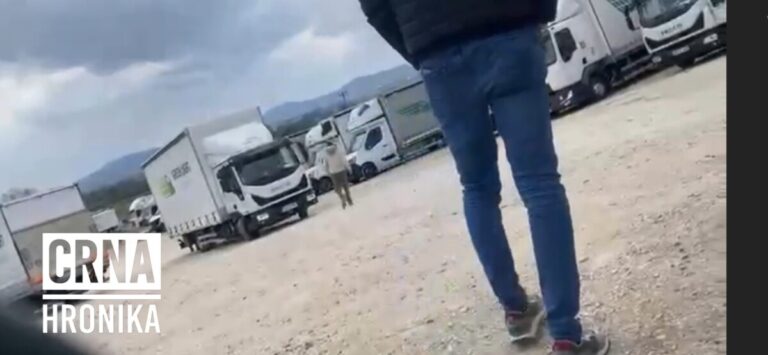 Vozača kamiona pretukao direktor u Tešnju (VIDEO) Vozača kamiona pretukao direktor u Tešnju (VIDEO)