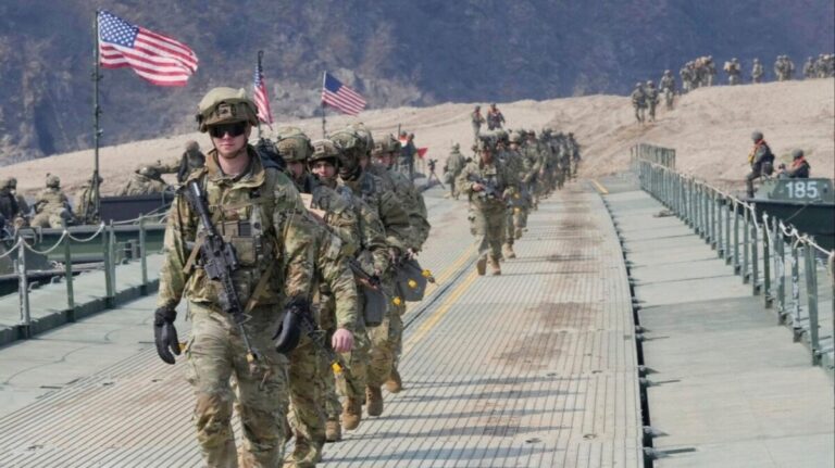 SAD šalju kopnene snage na Bliski istok: Stiže jedna od najelitnijih jedinica vojske SAD šalju kopnene snage na Bliski istok: Stiže jedna od najelitnijih jedinica vojske