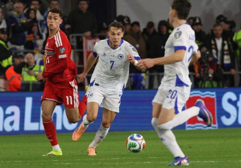 Zmajevi ujedinili zemlju: “Ratovao sam protiv Bošnjaka 4 godine, a želim da naša Bosna i Hercegovina prođe” Zmajevi ujedinili zemlju: “Ratovao sam protiv Bošnjaka 4 godine, a želim da naša Bosna i Hercegovina prođe”