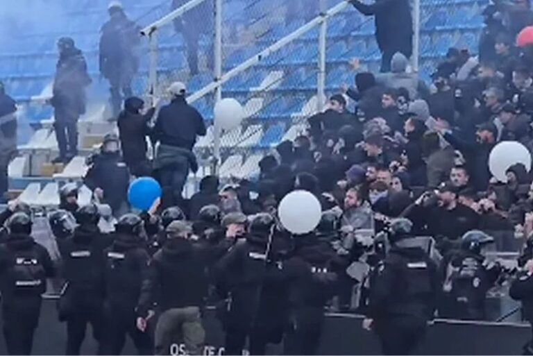 Haos u Novom Pazaru na utakmici sa Zvezdom: Sa tribina se čulo ‘Naser Orić’, ‘Ovo je Sandžak’