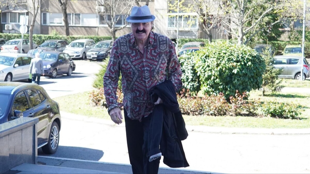 Haris Džinović: “Melini fali daska u glavi”