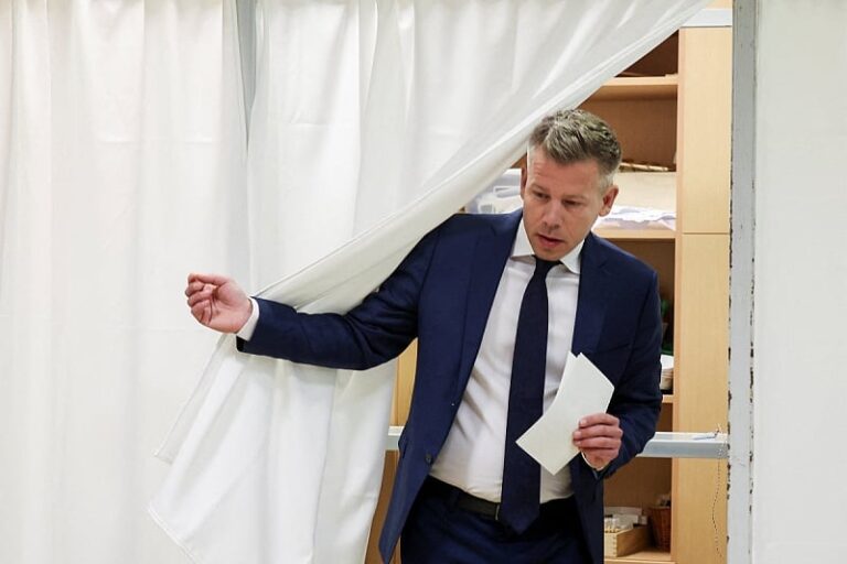 Ko je Peter Magyar: Kao dječak je na zidu držao Orbanovu sliku, a sada ga šalje u zaborav