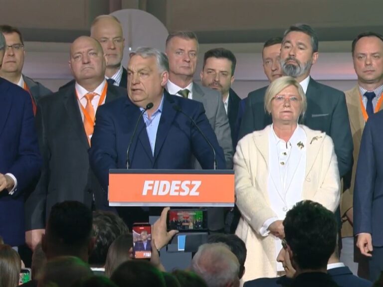 Orban priznao poraz, čestitao Magyaru Orban priznao poraz, čestitao Magyaru