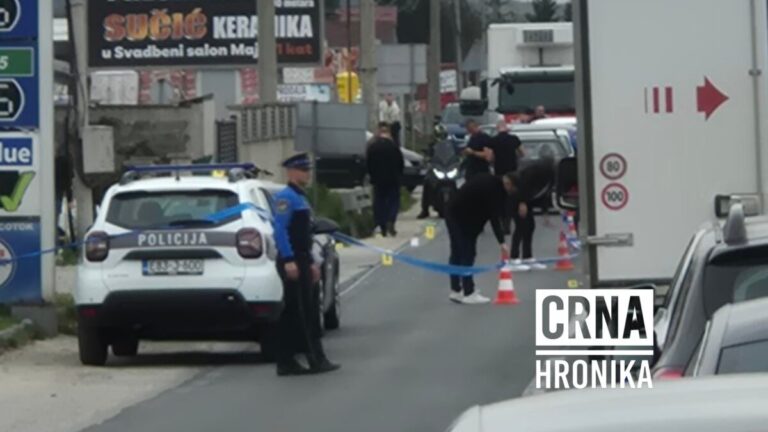 Teška nesreća kod Travnika: Vozač Golfa udario dvije pješakinje pa pobjegao Teška nesreća kod Travnika: Vozač Golfa udario dvije pješakinje pa pobjegao