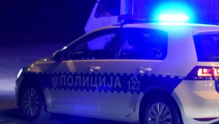 Drama u Kotor Varošu: Prijetio bombom ispred kuće, porodica bila unutra Drama u Kotor Varošu: Prijetio bombom ispred kuće, porodica bila unutra