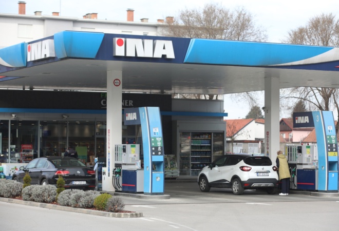 Točite gorivo i nakon što se čuje ‘klik’? Kada vidite gdje završi više to nećete raditi