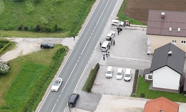 Stravični detalji zločina u Kiseljaku: Muškarac pucao supruzi u glavu, pa izvršio samoubistvo?
