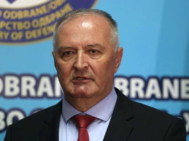 Helez poručio: “Neću dozvoliti sjednicu Vijeća ministara uoči Bajrama”