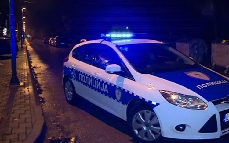 Strašan slučaj u Istočnom Sarajevu: Oca pretukao pa ga gurnuo niz stepenice