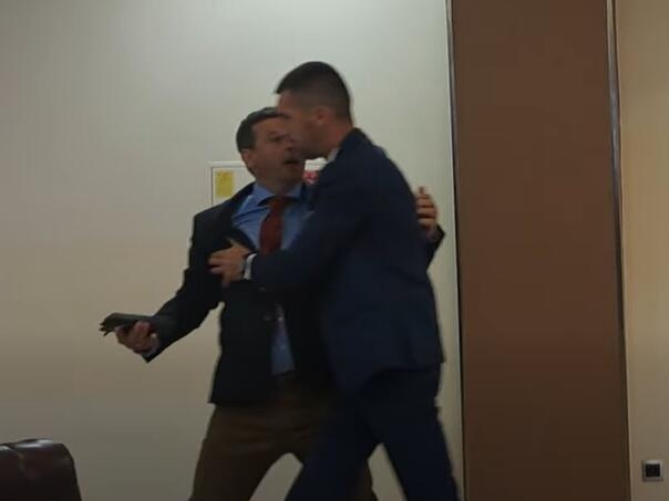 Drama u NSRS: Vukanović pokušao prekinuti Stevandićevu konferenciju, procurio snimak