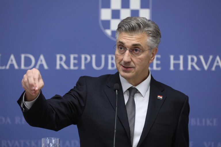 PLENKOVIĆ POSLAO ZABRINJAVAJUĆU PORUKU: “Sve nas je manje, vratite se”