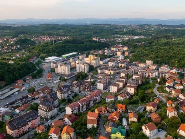 Poznato ko se sumnjiči za ubistvo u Banovićima, istražuje se motiv zločina