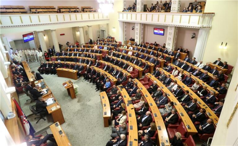 POVUČEN ŽESTOK POTEZ: U Sabor dospio glas građana koji će napraviti kaos na političkoj sceni