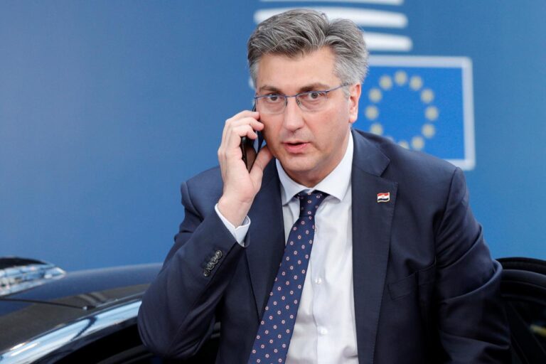 PLENKOVIĆ NAJAVIO BOMBU: Ima plan koji pogađa sve umirovljenike, evo što im se sprema