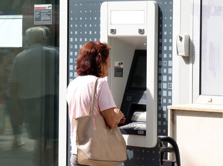 NEMA VIŠE DILEME: Evo koliko točno rastu mirovine