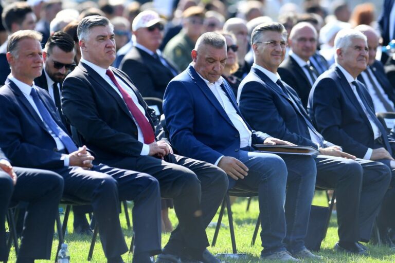 HRVATSKA BIJESNA: Plenković i Milanović učinili ovu stvar koja je zgrozila građane, jedan detalj posebno plijeni pažnju
