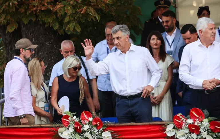 PLENKOVIĆ JE MATIRAN: Premijer je dao ovaj nepromišljeni odgovor na pitanje koji bi ga mogao skupo koštati